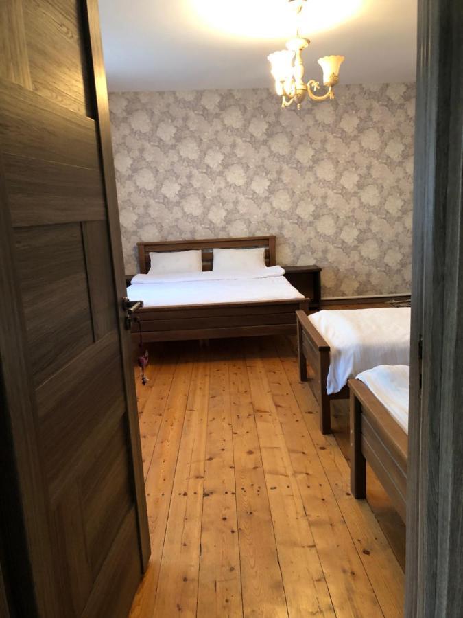 Dachi Inn Stepantsminda Exterior photo